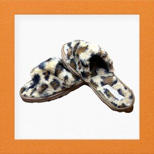 Willow & Ruby Leopard Print Fur Slippers Size 7/8